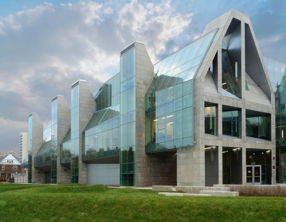 1651069412050 Universitychicagoext1200