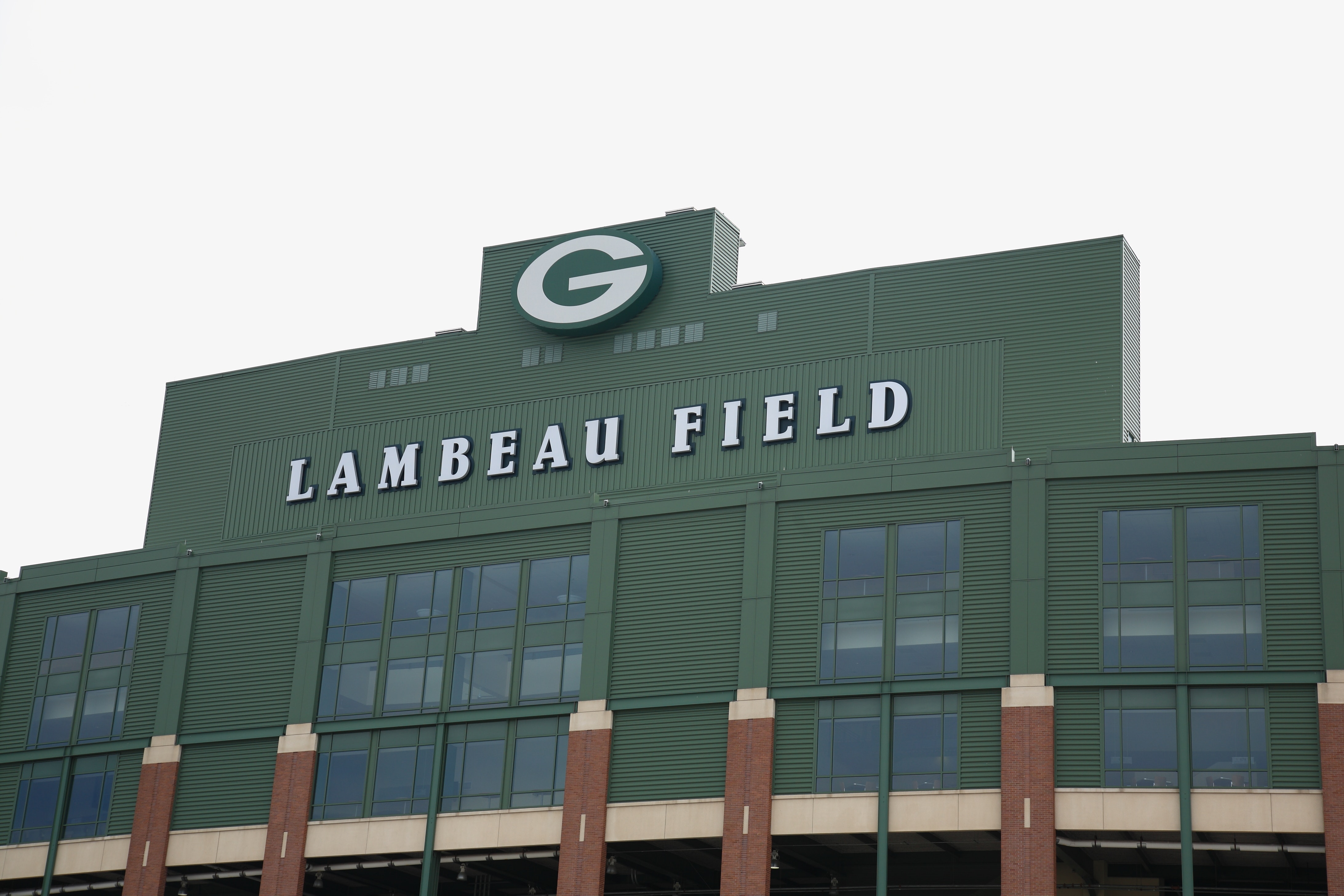 1651070124258 Lambeau