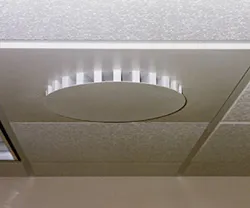 B_0513_Products_Applause-Distributing B_0513_Products_Applause-Distributing