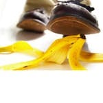 B_0710_ATM_ElderlyFalling_tn B_0710_ATM_ElderlyFalling_tn