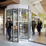 B_0310_EN_RevolvingDoors_tn B_0310_EN_RevolvingDoors_tn
