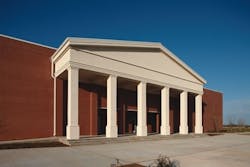 B_0408_Newsworthy_WhiteSpunner B_0408_Newsworthy_WhiteSpunner