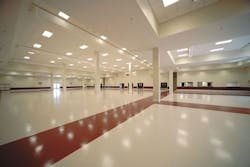 B_0408_Newsworthy_WhiteSpunner2 B_0408_Newsworthy_WhiteSpunner2