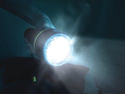 B_0208_Newsworthy_Flashlight B_0208_Newsworthy_Flashlight