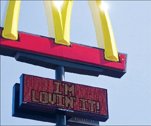 1652193686064 B 0311 Digital Signage1