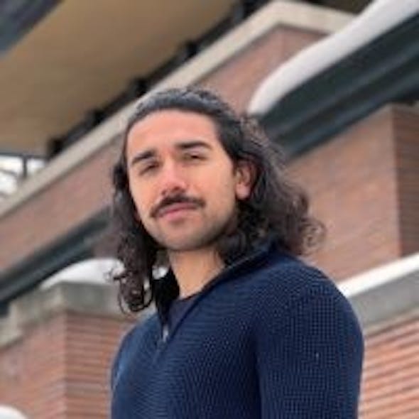 Dorian_Headshot_Square2