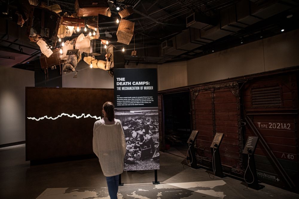 1652285149105 Holocaust