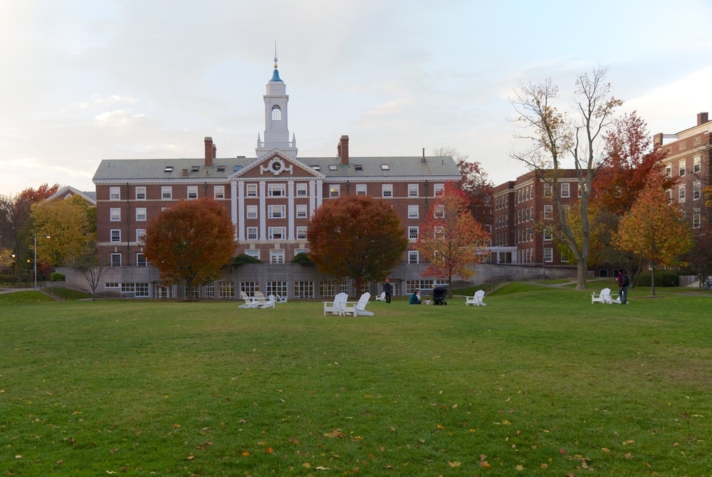 1652286860884 College2