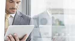 B_0815_Newsfeed_tablet
