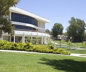 1652313227995 B 0416 News Office