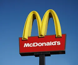 1652314119643 B 0415 Tem Mcdonalds
