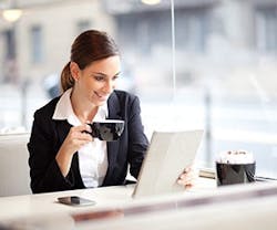 1652314947213 Womanoncomputer 1652314947213 Womanoncomputer