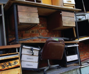 1652317366501 B 0512 Furniturerestoration1