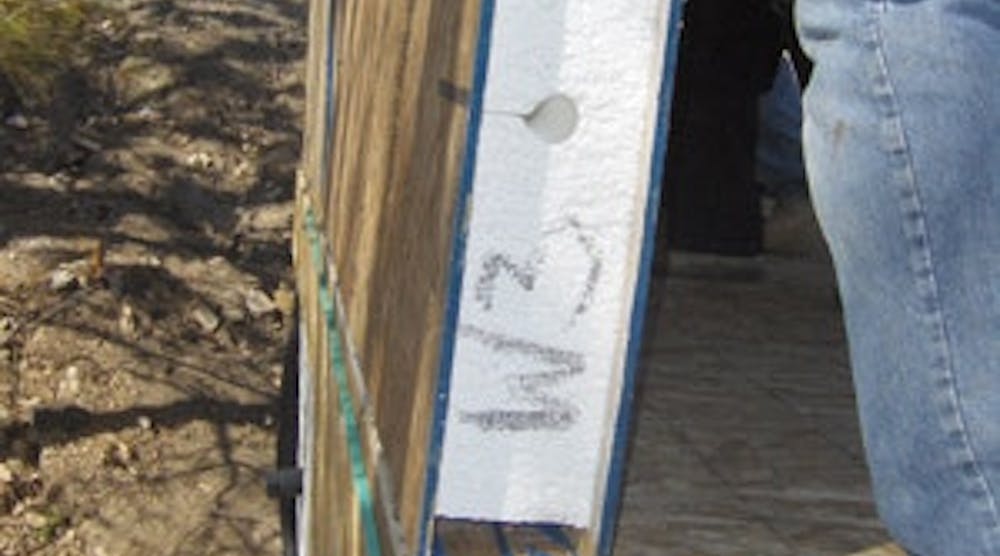 Structural_Insulated_Panel_SIP_strand_board_foam_insulation_Premier_Building_Systems_B0511_Products
