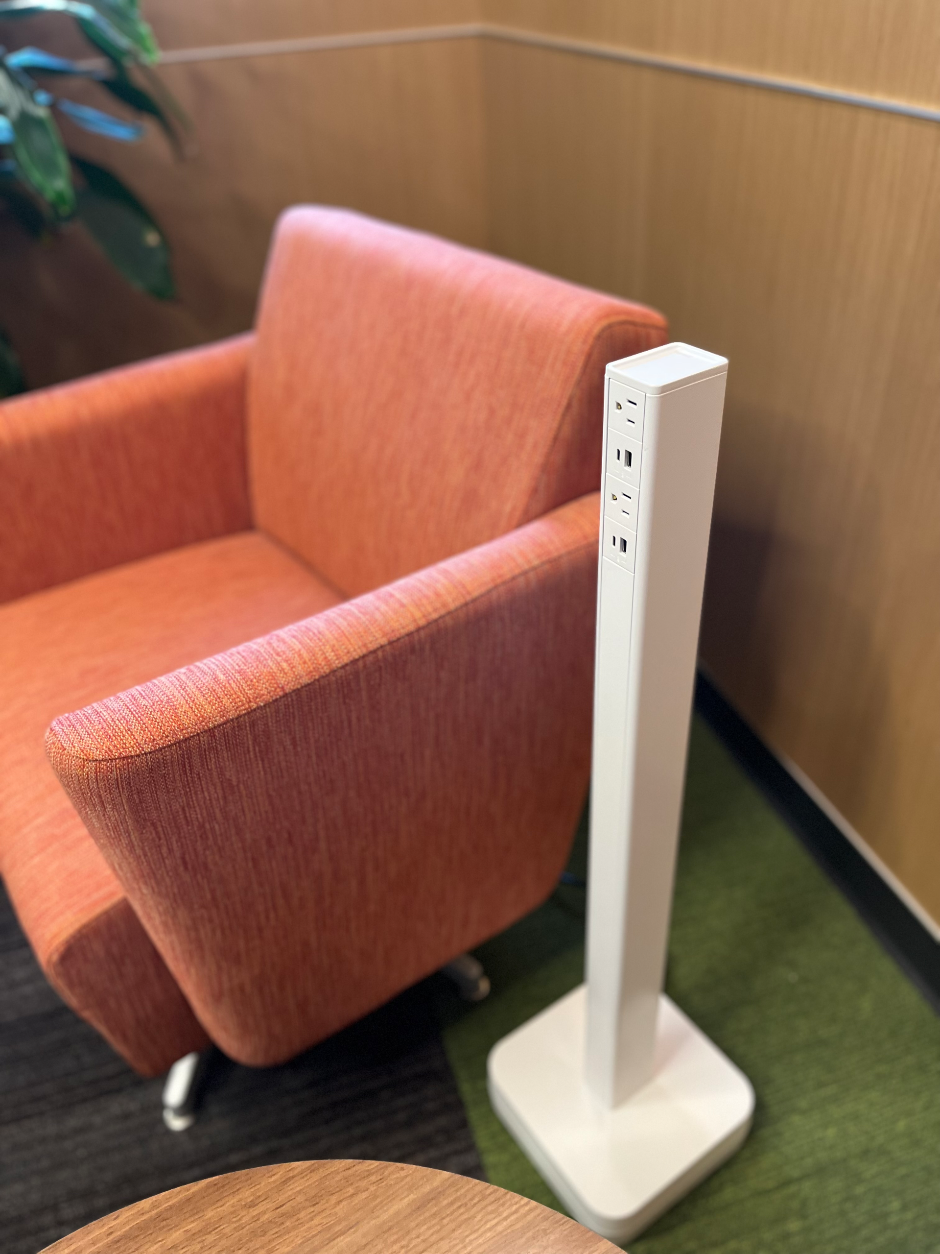 Legrand Dash Power Tower 638e17eddb670