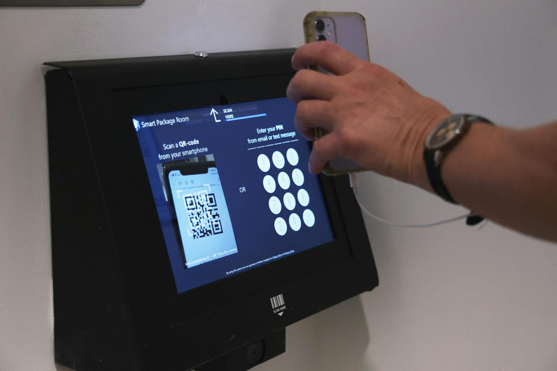 Position Imaging Smart Package Room 63f6894f2ca0e