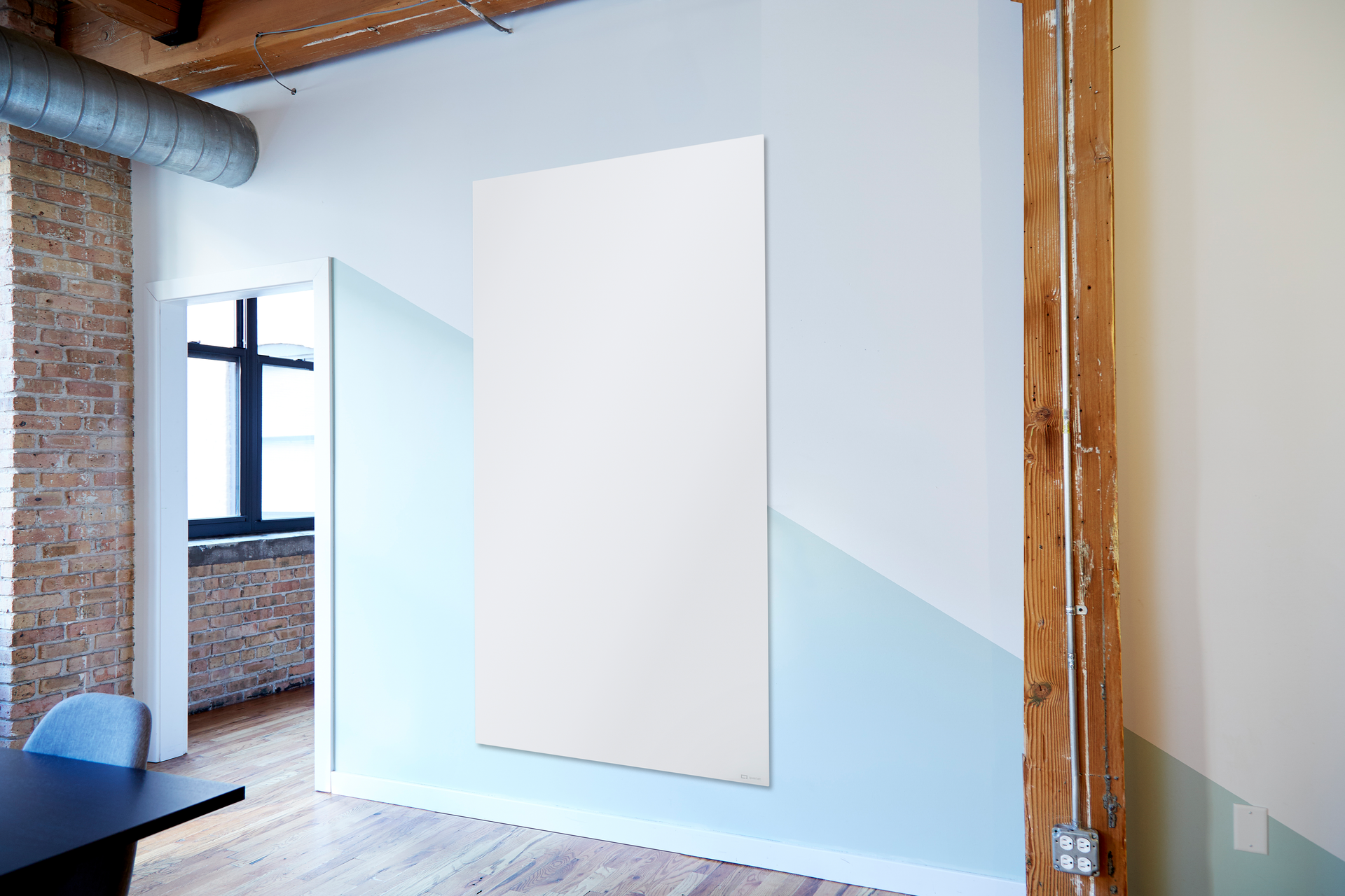 Quartet Vertical Invisa Mount&circledR; Glass Dry Erase Boards