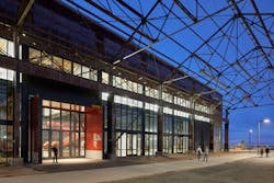 The ground floor is open to the public and invites visitors to engage with the space through several entry points open to the outdoors. The ground floor is open to the public and invites visitors to engage with the space through several entry points open to the outdoors.