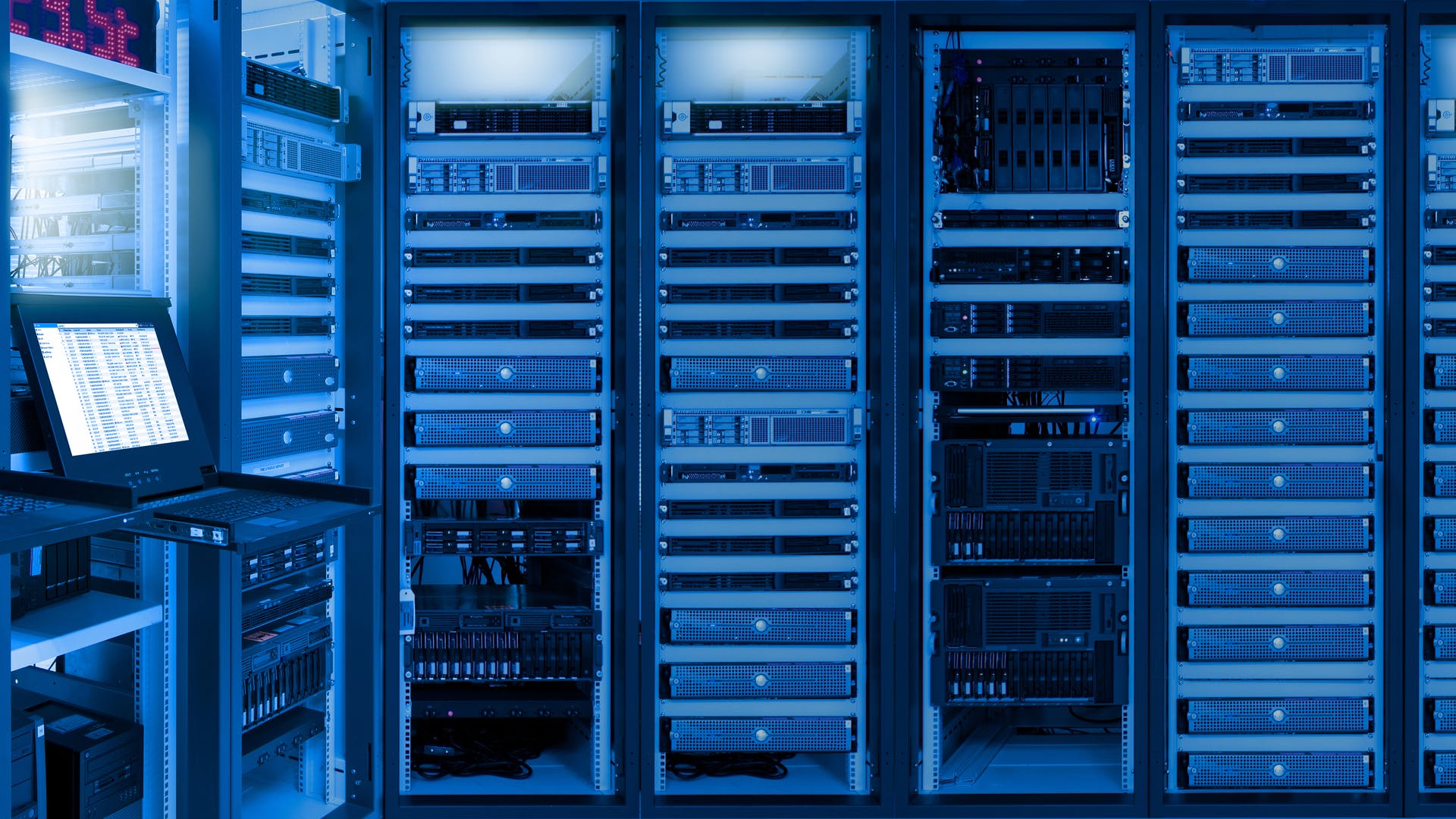 65a69f9dff568d001e081645 Making The Most Limited Space Dreamstime Xl 100887