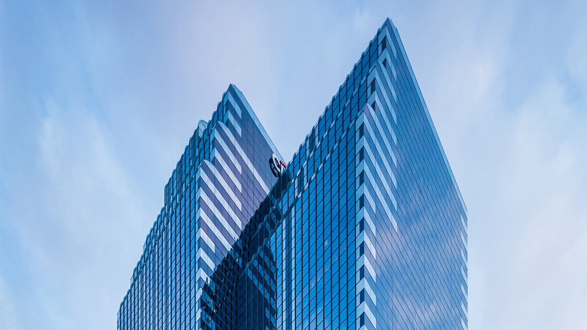 65a69ffb44f352001e9a96fc 500 W Madison 05 Hero