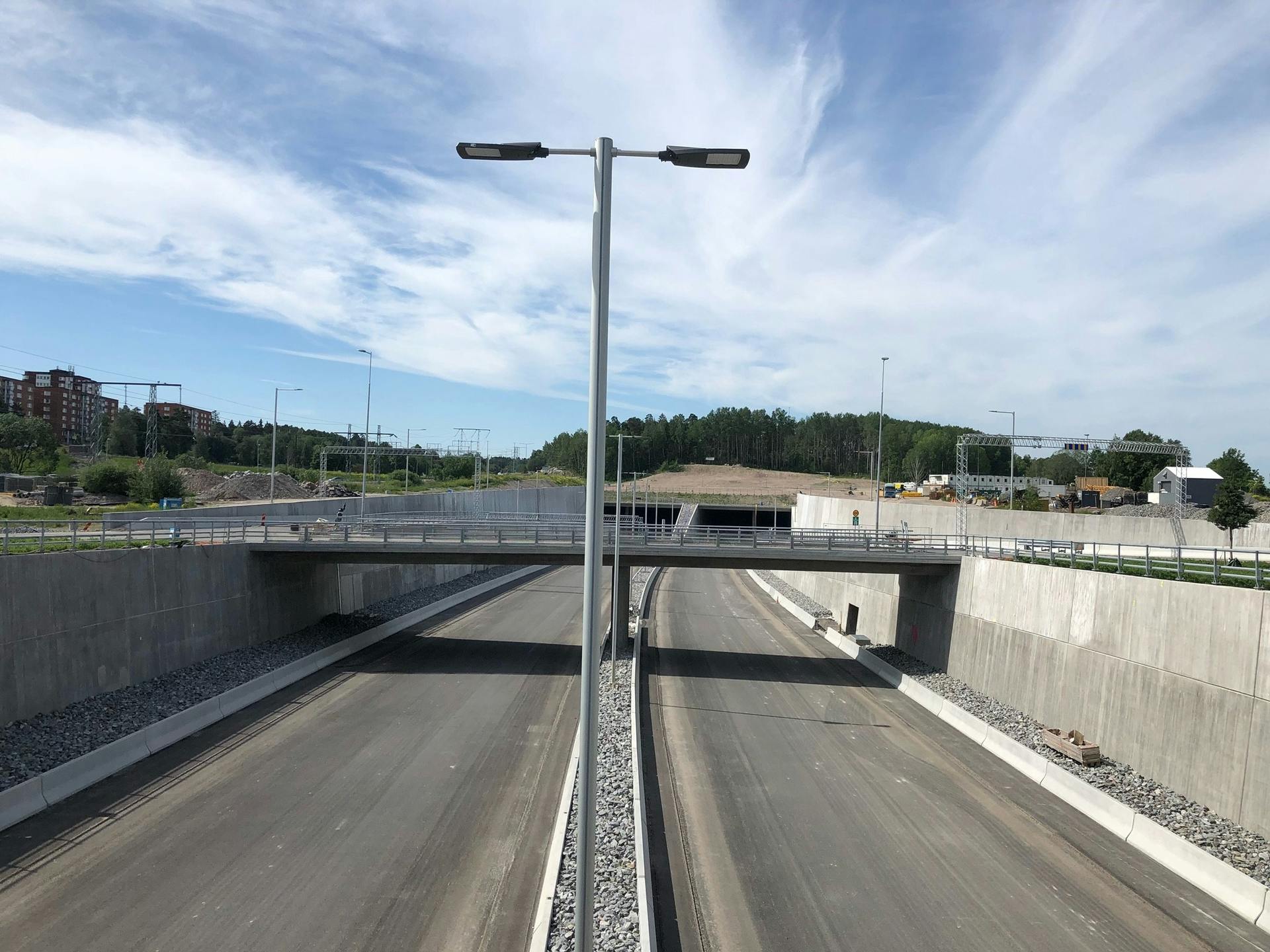 Signify is lighting the roadway both inside and outside the tunnels on Stockholm&rsquo;s bypass, under construction. (Photo credit: Image courtesy of Signify.)