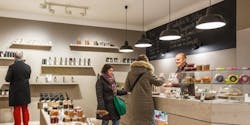 LED retail lighting: Solais enhances Tumi, Erco sells olive oil LED retail lighting: Solais enhances Tumi, Erco sells olive oil