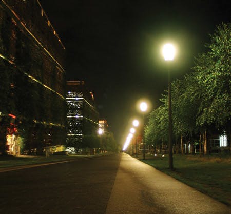 Standards will futureproof intelligent outdoor lighting deployments (MAGAZINE)