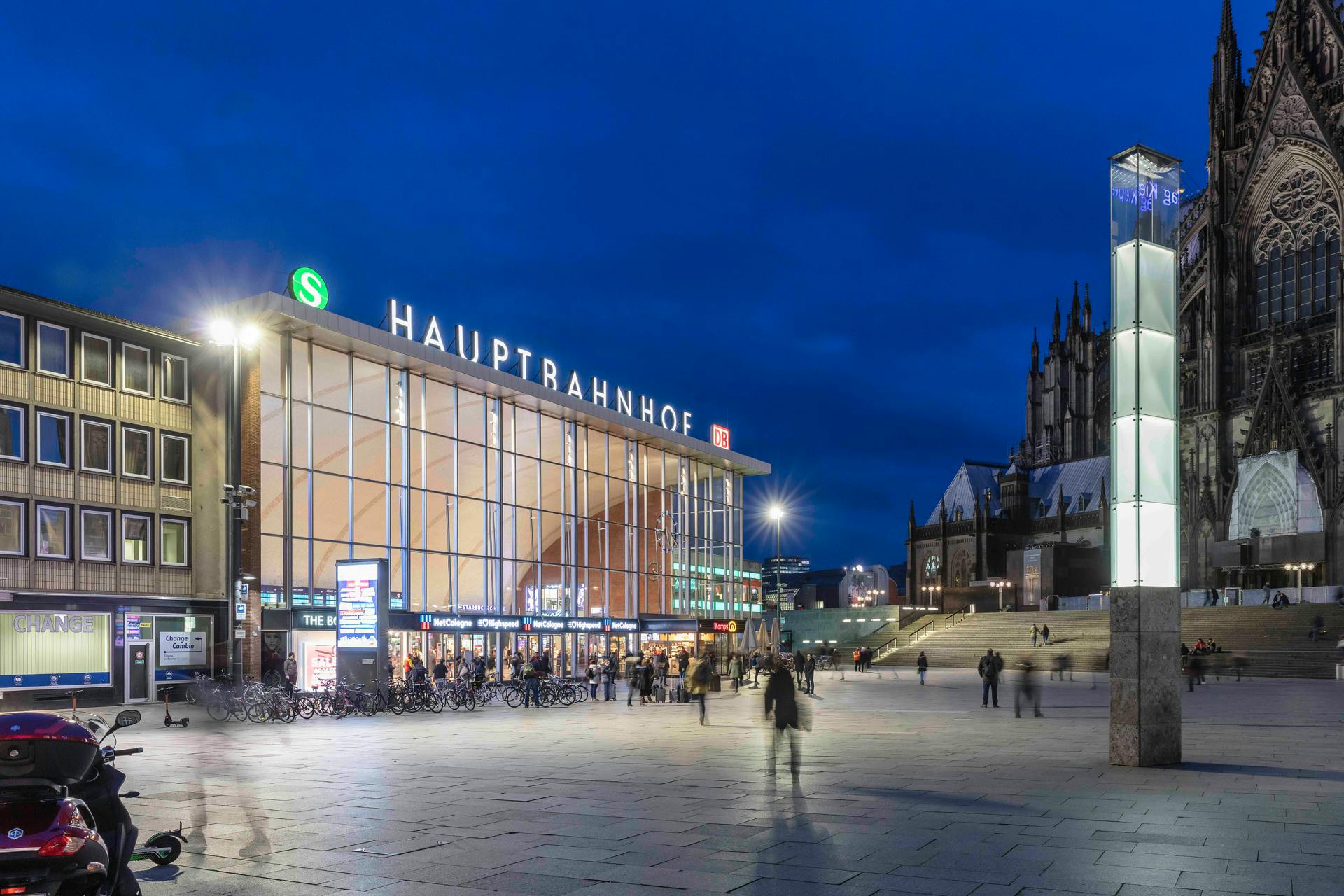 The global slowdown is giving Signify more time to talk to customers about IoT lighting, an area that the entire lighting industry would like to see catch on. Above you see the central train station in Cologne, Germany, a city where Signify has been involved in a long-term connected lighting and smart metropolis initiative. (Photo credit: Image courtesy of Signify.)