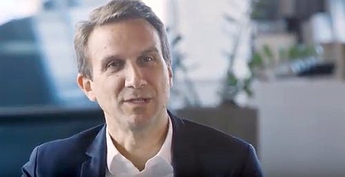 BMW: Smart lighting helps sell the experience