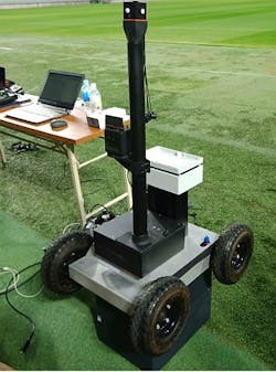 Robot helps light Japan’s Toyota Stadium Robot helps light Japan’s Toyota Stadium