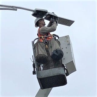 Portland installs traffic sensors on street lights covering three busy city thoroughfares