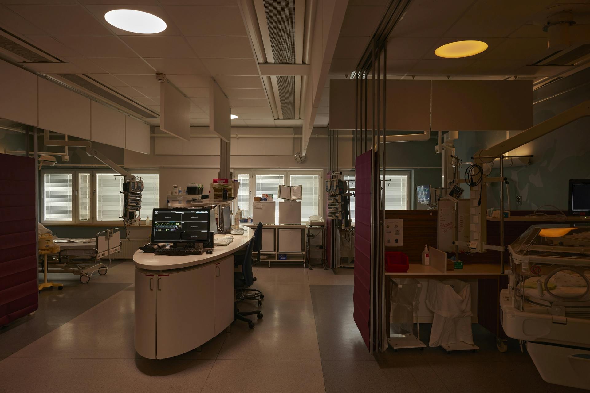 Uppsala University Hospital staff and parents of infants can change lighting in different areas, such as above and below in the administrative and incubator areas.