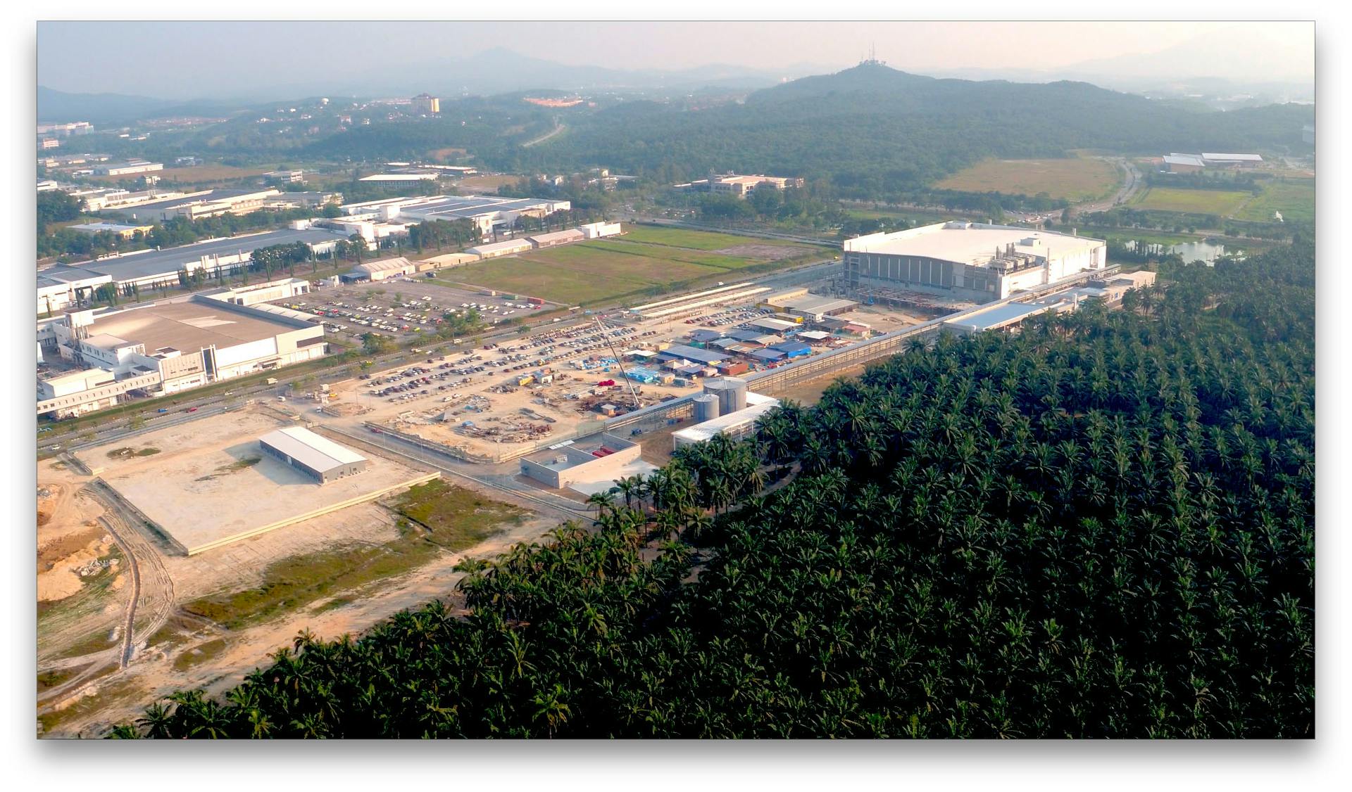 Back in 2017, then-Osram left ample room to expand its brand new LED factory in Kulim, Malaysia. Now ams Osram, the company is busy building a nearly $1 billion plant on the site, intended for manufacturing LEDs and micro LEDs using 8-inch wafers.