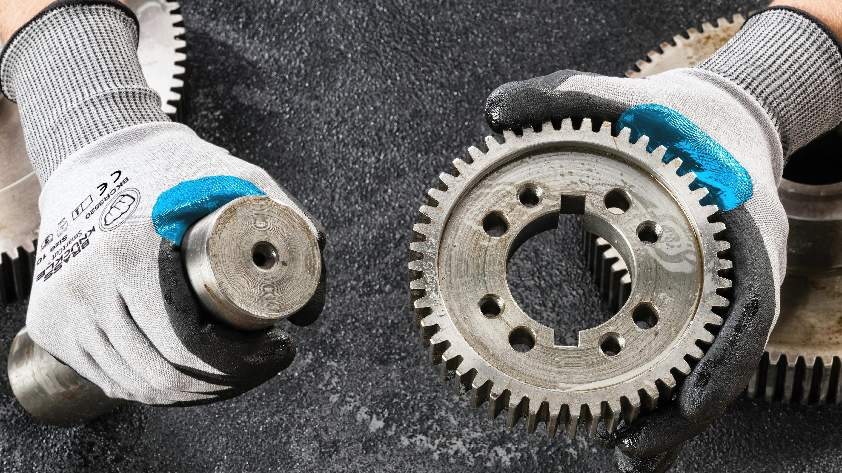 brass_knuckle_smartcut_gloves_give_applicationspec