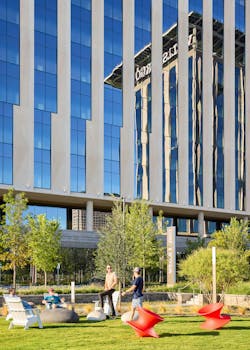 The site features plenty of sunlight, flexible work areas, and meeting hubs, plus outdoor spaces and walking trails to help retain talent. The site features plenty of sunlight, flexible work areas, and meeting hubs, plus outdoor spaces and walking trails to help retain talent.