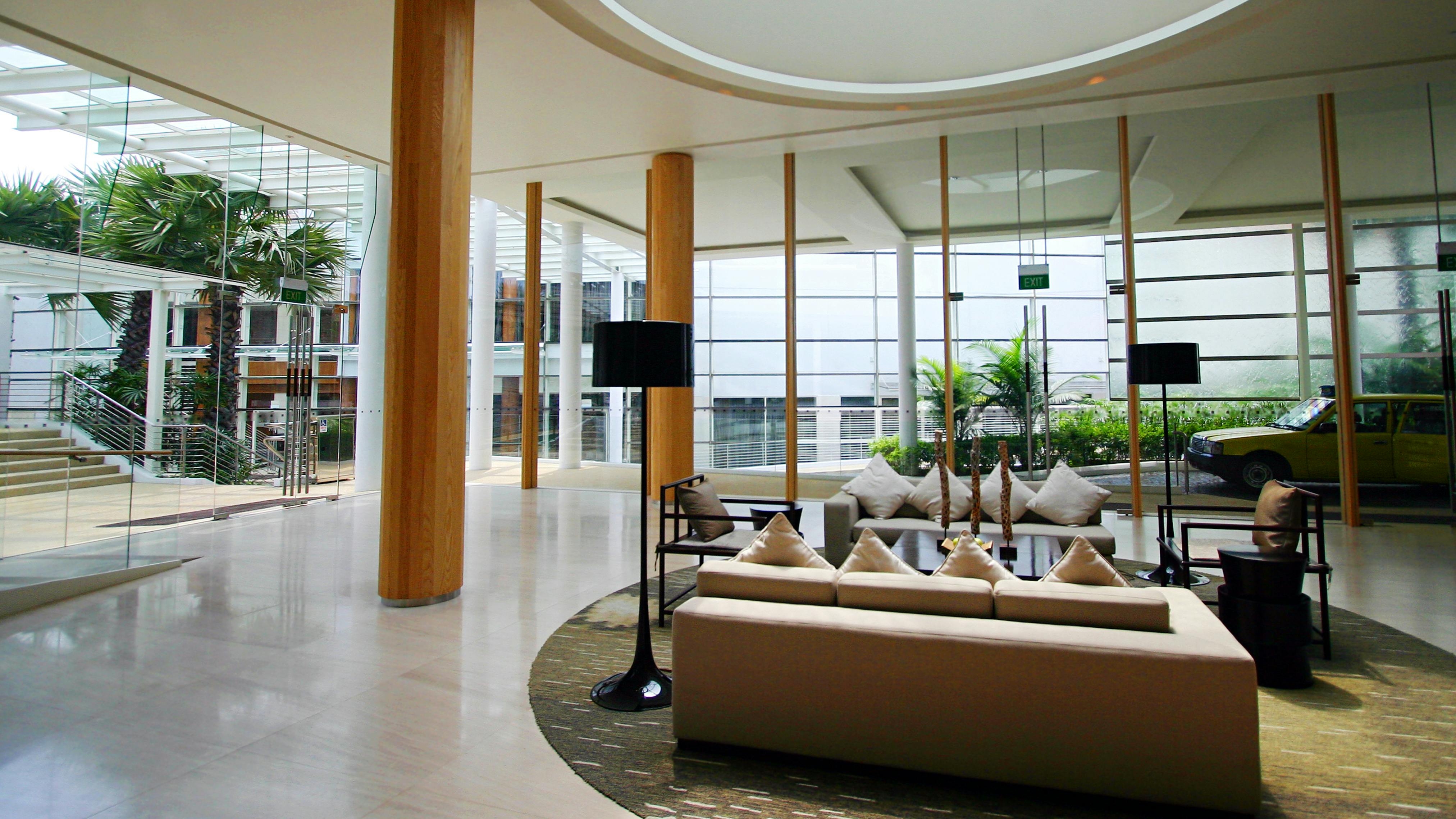 Interior landscaping presents an example of how a hybrid network allows facility managers to access smaller vendors while still enjoying the benefits of centralized contract management.